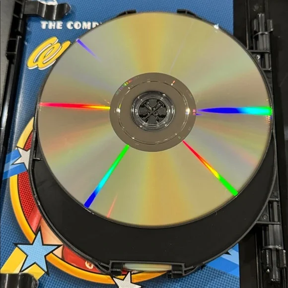 Wonder Woman: The Complete Third Season - DVD Set - Picture 10 of 11